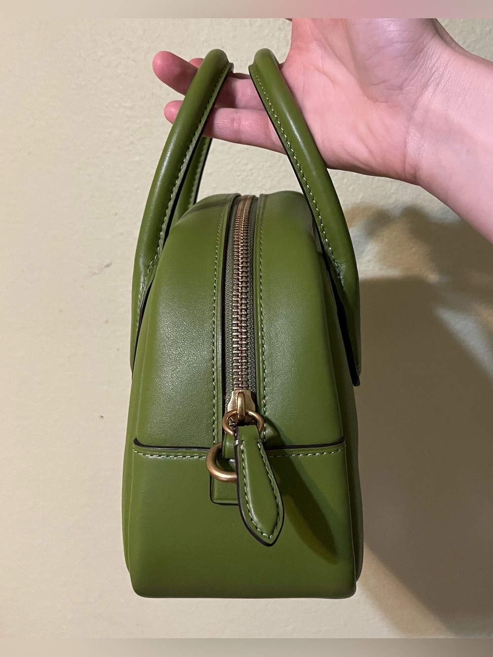 RARE Coach Lime Green Borough Bag! - Picture 2 of 11